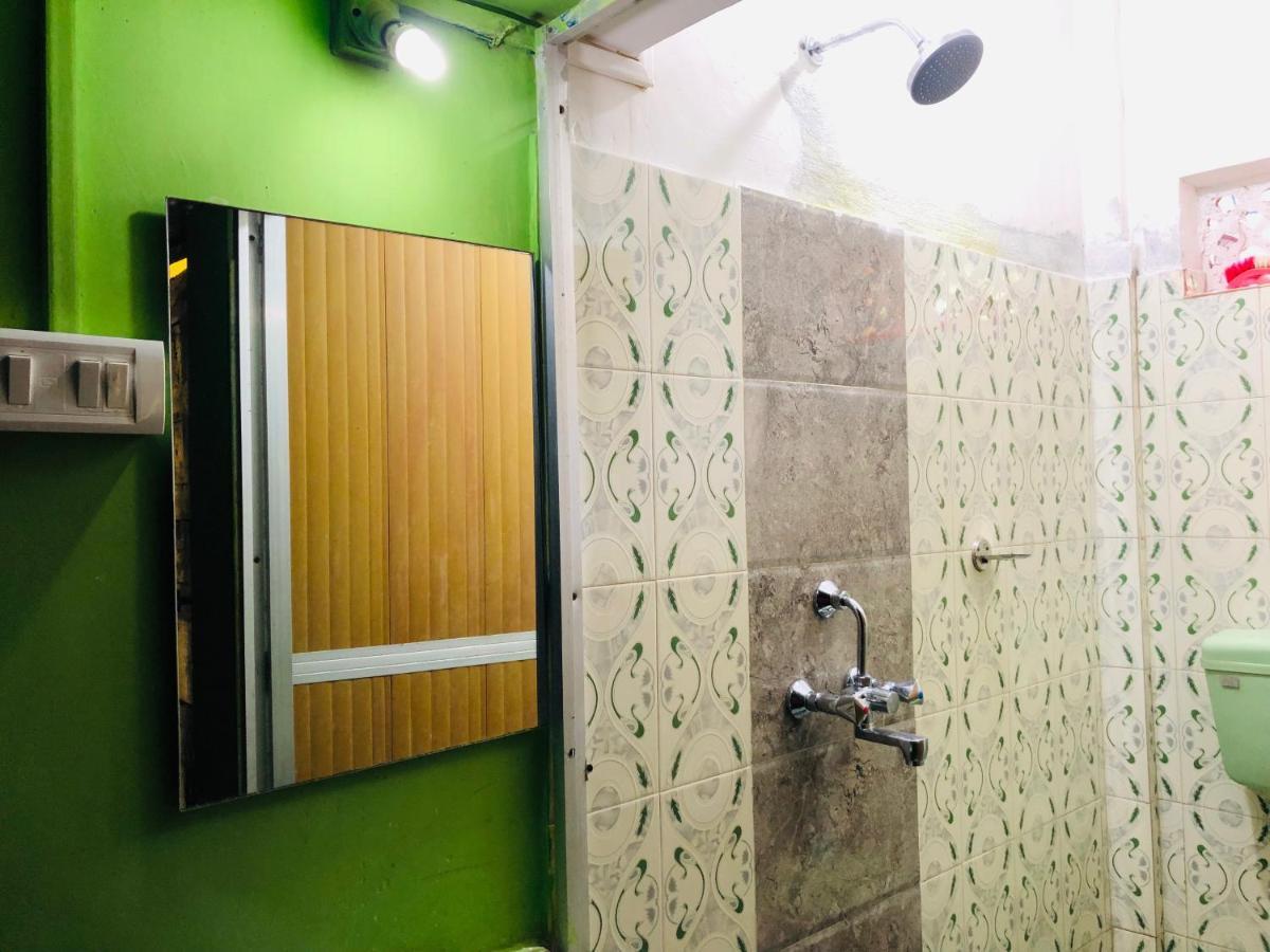 Savitri Guest House Arambol Exterior foto